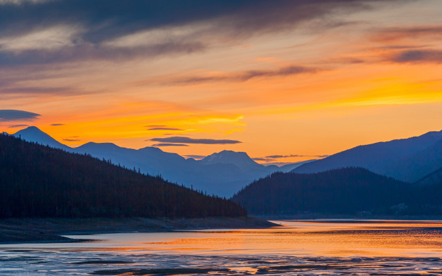Sunset mountain lake boat forest free wallpaper - medium preview image