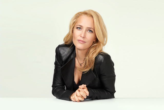 Woman blackjacket sitting portrait constance free wallpaper for desktop - medium preview image