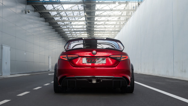 Red car tunnel roof down free wallpaper - medium preview image