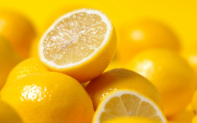 Lemon pile halved shiny orange free wallpaper - medium preview image