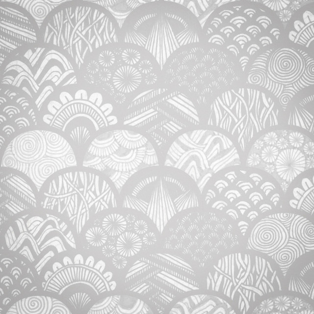 White wallpaper waves circles pattern free wallpaper - medium preview image