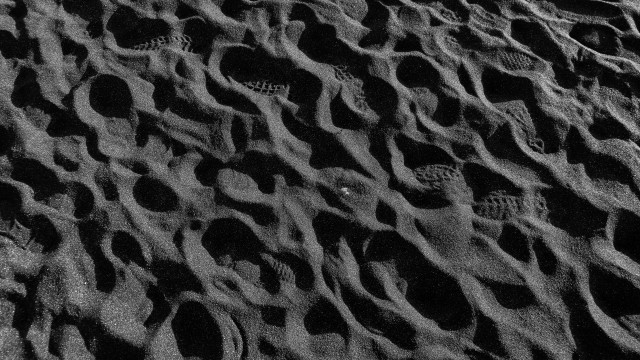 Sand footprints clouds monochrome landart free wallpaper - medium preview image