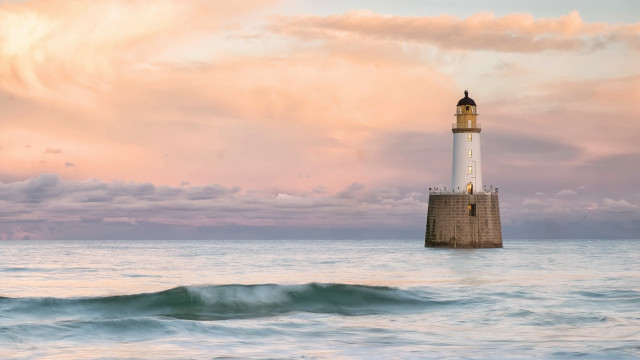 Lighthouse pier ocean pink sky free wallpaper - medium preview image
