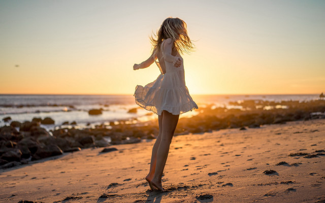 Woman white dress beach sunset #7 free wallpaper - medium preview image
