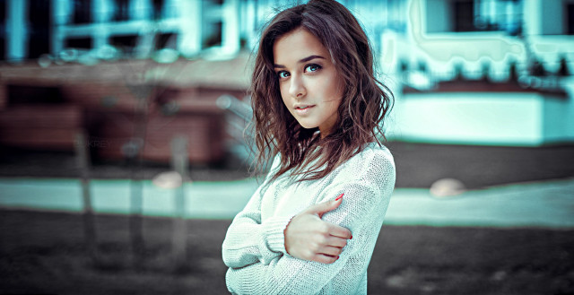 Elina karimova portrait blurry bokeh free wallpaper for desktop - medium preview image