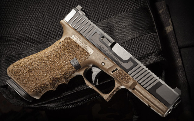 Gun brown grip black bag free wallpaper - medium preview image