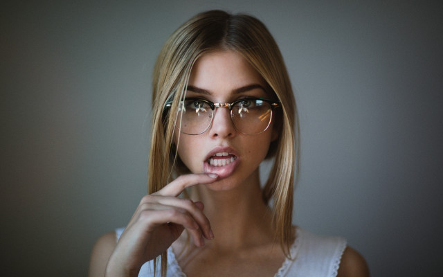 Woman glasses funny face polaroid free wallpaper - medium preview image