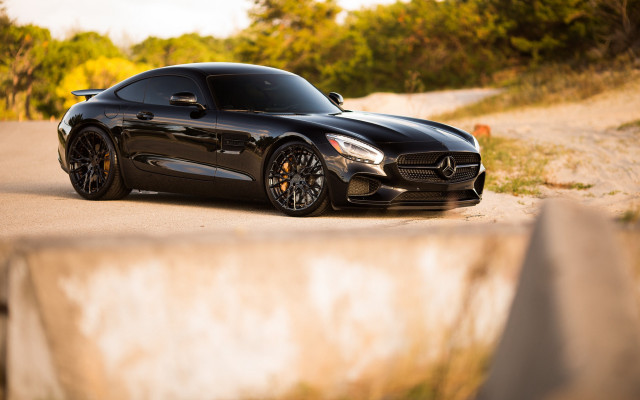 Black sports car road cement free wallpaper for desktop - medium preview image