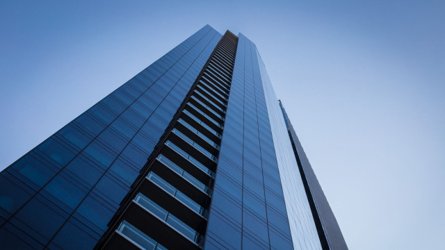 Tall building blue sky clouds #4 free wallpaper - medium preview image
