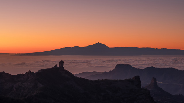 Mountain top sunset clouds mountains free wallpaper - medium preview image