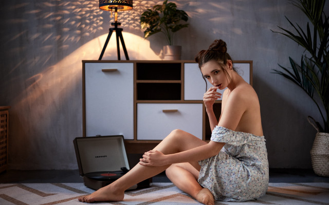 Elina karimova sitting laptop bare free wallpaper for desktop - medium preview image