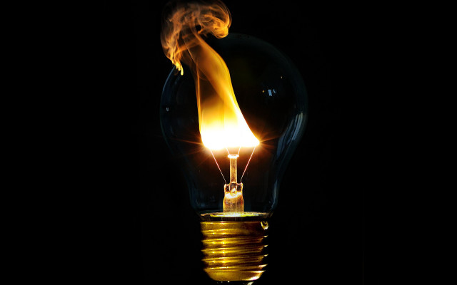 Lightbulb flame glowing gold lantern free wallpaper - medium preview image