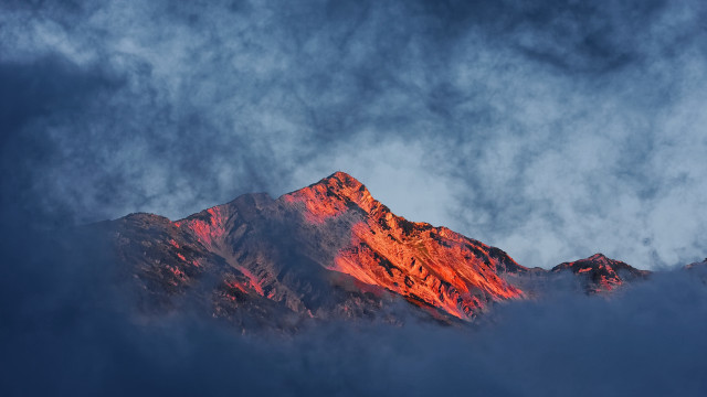 Mountain red peak clouds sunset free wallpaper - medium preview image