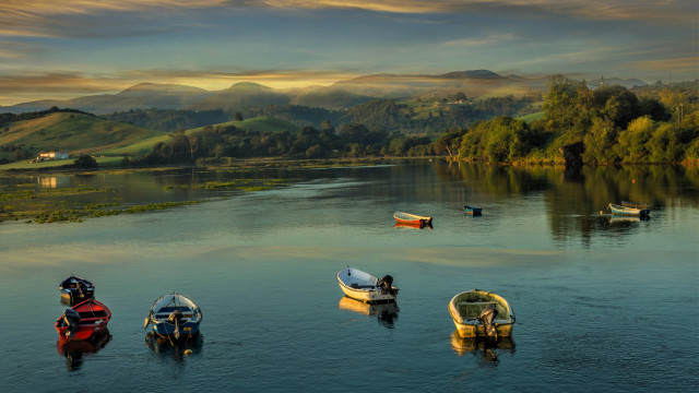 Boats lake forest horizon clouds free wallpaper - medium preview image
