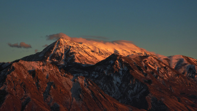 Mountain snowy peak sunset clouds free wallpaper - medium preview image