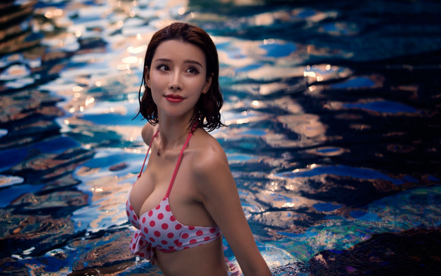 Woman bikini pool beach ocean #2 free wallpaper - medium preview image