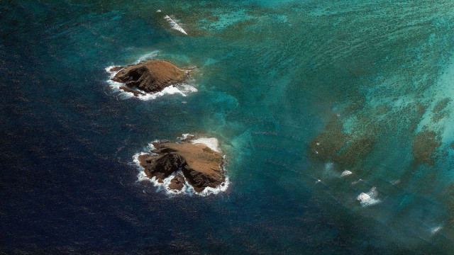 Three islands blue ocean aerial free wallpaper - medium preview image