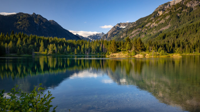Lake mountains trees blue sky #14 free wallpaper - medium preview image