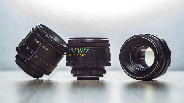 Lens couple table light anamorphic free wallpaper - medium preview image