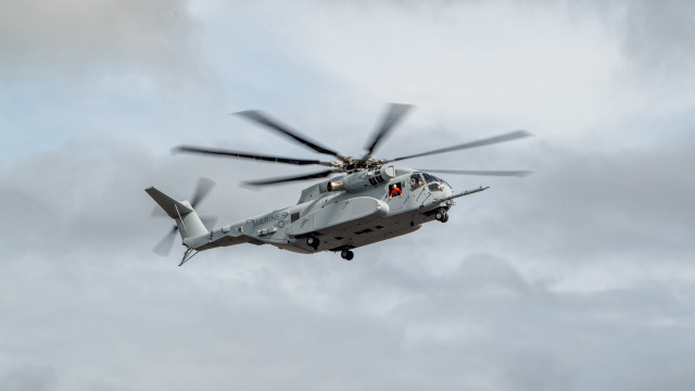 Helicopter cloudy sky military propellers free wallpaper - medium preview image