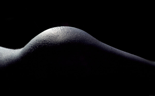 Black white woman fullmoon night free wallpaper - medium preview image