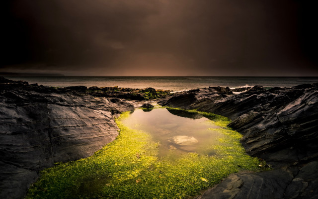 Night beach river rocks grass free wallpaper - medium preview image