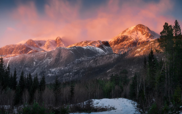 Snowy mountain forest dusk pink free wallpaper - medium preview image