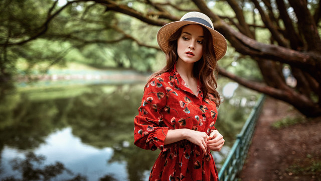Elina karimova lake park fashion free wallpaper - medium preview image