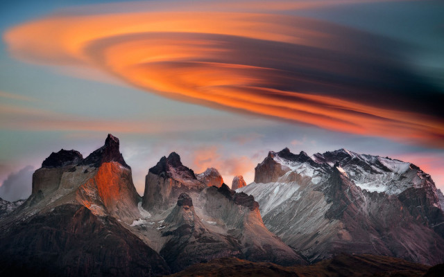 Sunset mountains clouds orange horizon free wallpaper - medium preview image