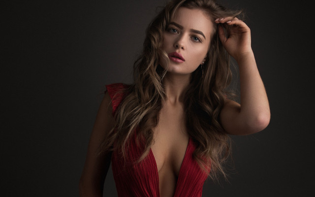 Eszter mattioni red rococo portrait free wallpaper - medium preview image