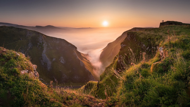 Mountain top valley fog sunset free wallpaper - medium preview image