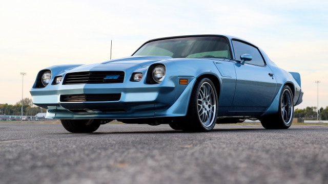 Blue car parking lot clouds free wallpaper - medium preview image
