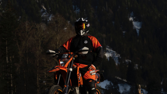 Dirt bike man snow nature free wallpaper - medium preview image