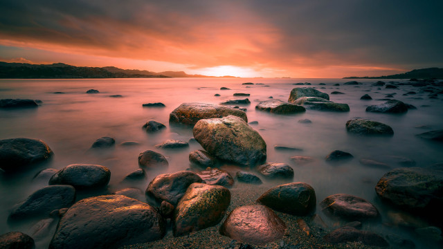 Sunset rocky beach cloudy sky #3 free wallpaper - medium preview image