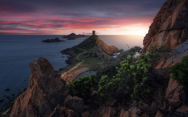 Lighthouse rocky cliff ocean sunset #9 free wallpaper - medium preview image