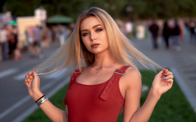 Blonde woman street corner red free wallpaper - medium preview image