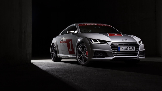Silver car red stripe 3d free wallpaper - medium preview image