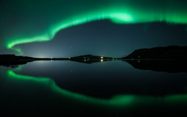 Lake aurora mountain reflection astronaut free wallpaper - medium preview image