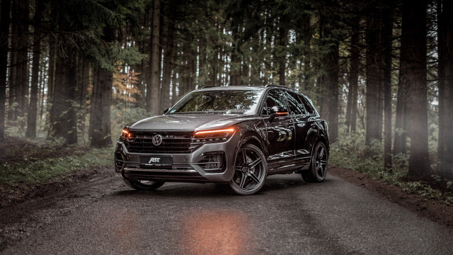 Black suv woods fog light free wallpaper - medium preview image