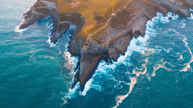 Aerial island plane ocean sky free wallpaper - medium preview image