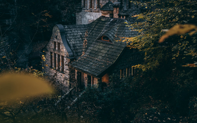House stone roof fall magic free wallpaper - medium preview image