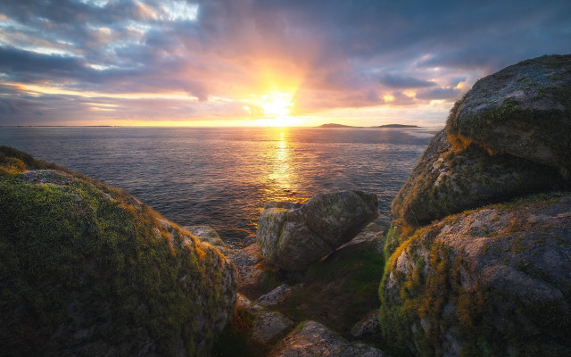 Sunset ocean rocks grass island free wallpaper - medium preview image