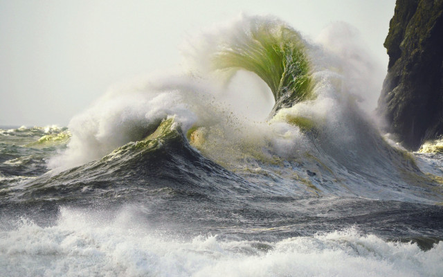 Wave ocean rock cliff horizon free wallpaper - medium preview image