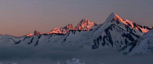 Snowy mountain sky clouds horizon free wallpaper - medium preview image