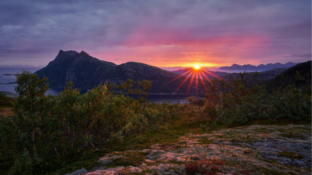 Sunset mountain lake cityscape clouds #4 free wallpaper - medium preview image