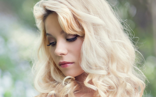Blonde woman ring cellphone dress free wallpaper - medium preview image