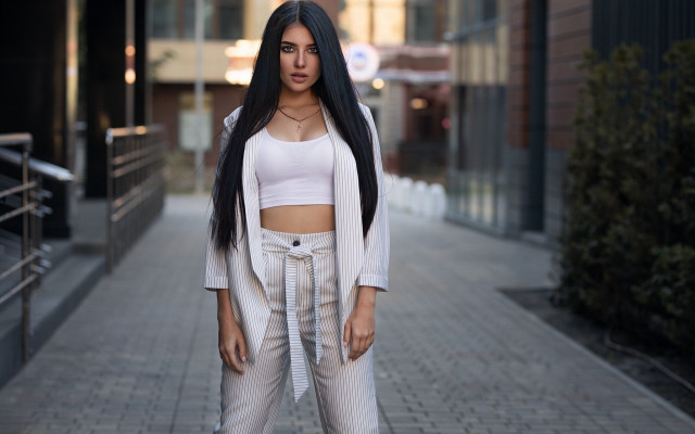 Elina karimova fashion portrait city free wallpaper - medium preview image