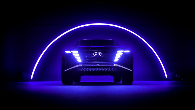 Car purple light tunnel futurism free wallpaper - medium preview image