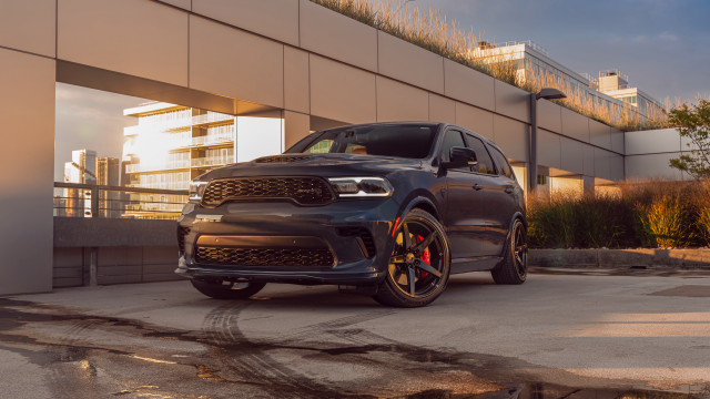 Dodge suv building sky tiltshift free wallpaper - medium preview image