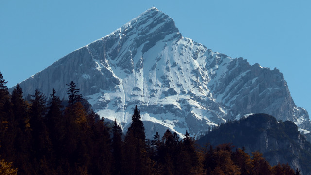 Snow mountain trees blue sky free wallpaper - medium preview image